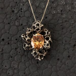Colar Mineral em Prata 925 com Citrino Madeira — Peça Única BUGRE